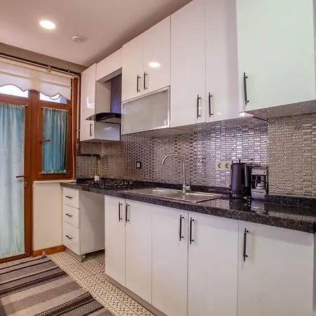 Super House 75 Mt 2 Bedrooms 1 Living Center *